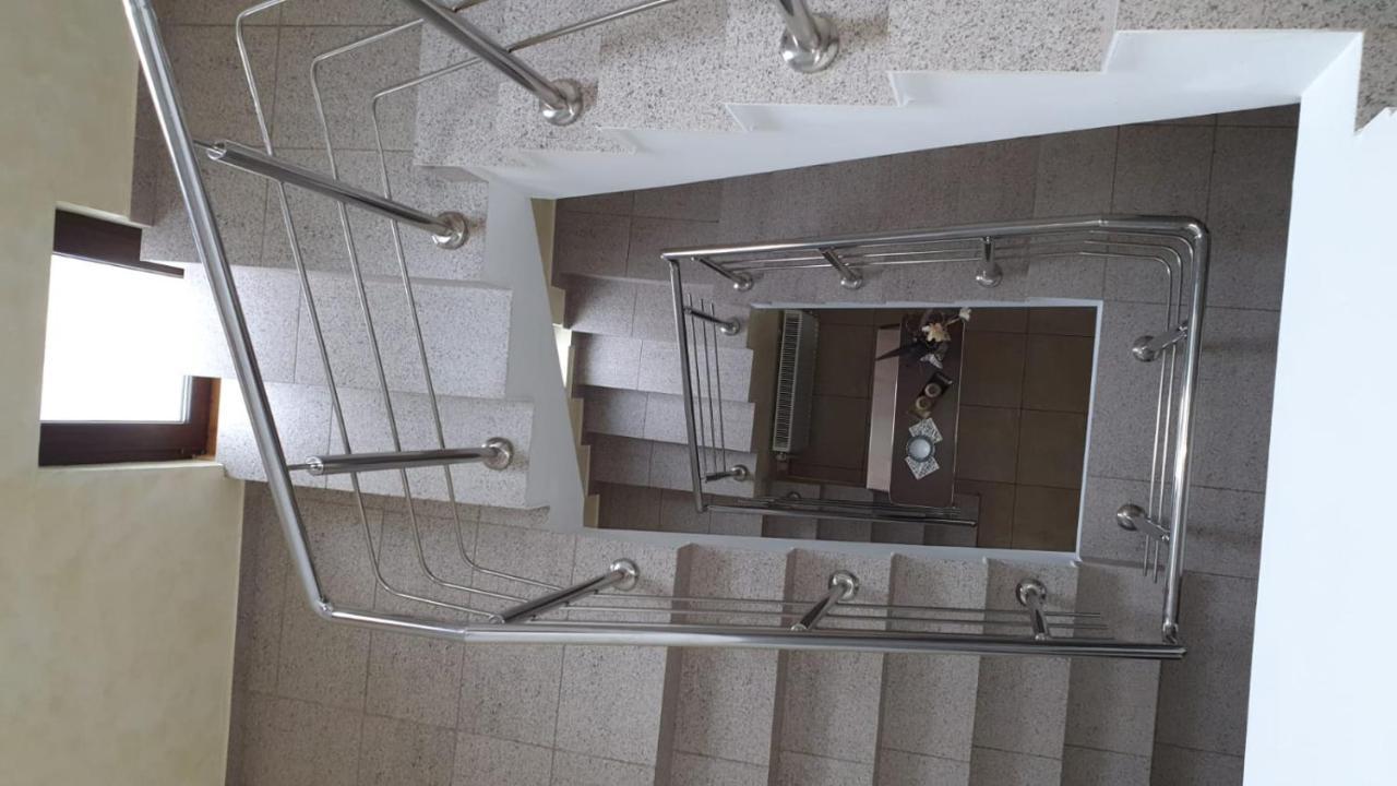 Hotel Casa Teleferic Buşteni Exterior foto