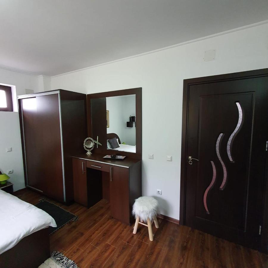 Hotel Casa Teleferic Buşteni Exterior foto